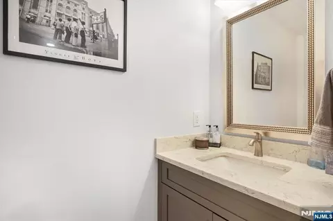 Bath - 70 Carter Rd, Haskell, NJ 07420 photo 1 of 4
