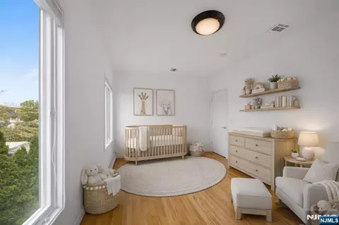 Bedroom - 177 Lawson Pl, Paramus, NJ 07652 photo 5 of 6