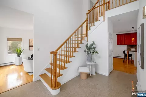 Entry Way - 177 Lawson Pl, Paramus, NJ 07652 photo 2 of 5