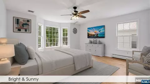 Entry Way - 758 Manchester Way, Paramus, NJ 07652 photo 2 of 5
