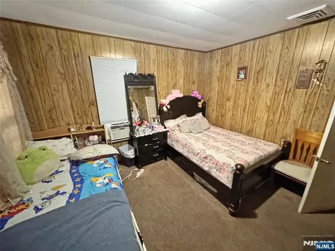 113 Kansas St, Hackensack, NJ 07601 photo 8