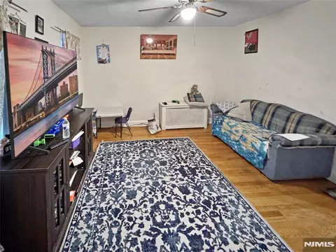 115 Kansas St, Hackensack, NJ 07601 photo 2