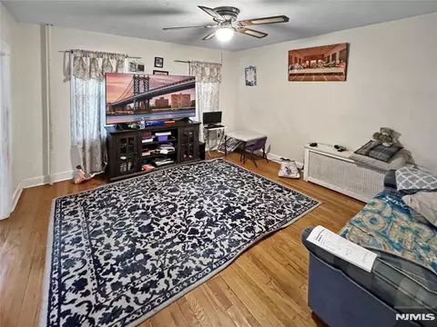 115 Kansas St, Hackensack, NJ 07601 photo 3