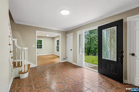 Entry Way - 12 Apache Rd, Wayne, NJ 07470 photo 1 of 6