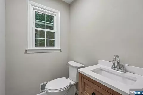 Other - 12 Apache Rd, Wayne, NJ 07470 photo 2 of 5