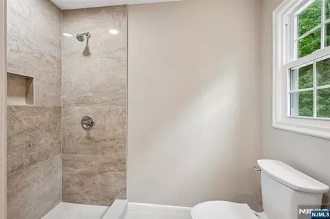 Bath - 12 Apache Rd, Wayne, NJ 07470 photo 2 of 4