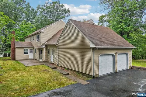 Exterior - 12 Apache Rd, Wayne, NJ 07470 photo 7 of 7