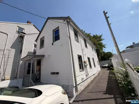 146 20th Ave, Paterson, NJ 07501