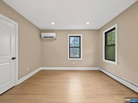 Bedroom - 210 Spring Valley Ave, Hackensack, NJ 07601 photo 2 of 4