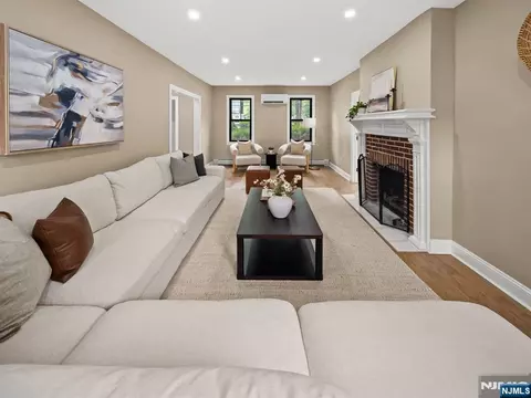 Living - 210 Spring Valley Ave, Hackensack, NJ 07601 photo 3 of 3