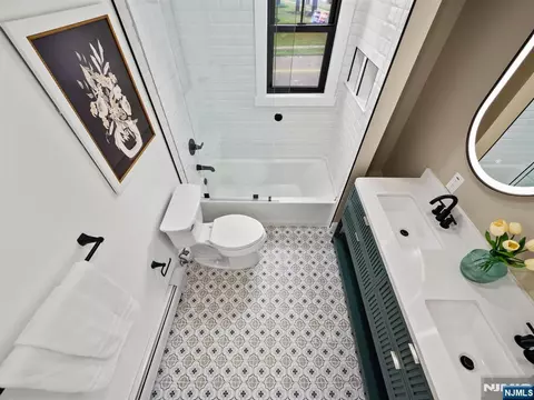 Bath - 210 Spring Valley Ave, Hackensack, NJ 07601 photo 3 of 7