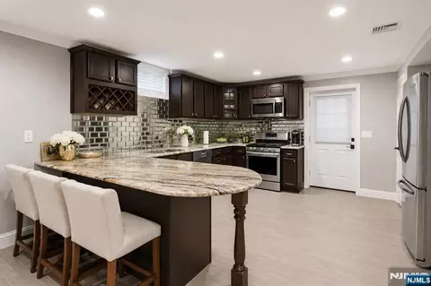 Kitchen - 5 Gates Pl, Wayne, NJ 07470 photo 2 of 3