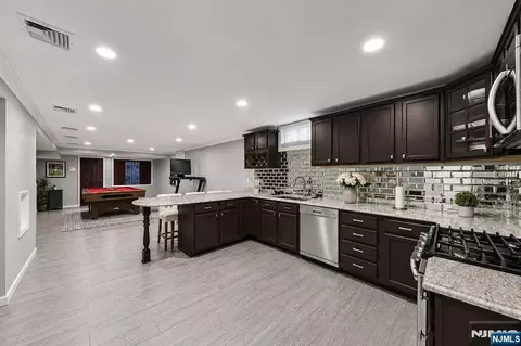 Kitchen - 5 Gates Pl, Wayne, NJ 07470 photo 3 of 3