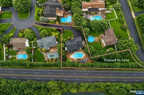 View/Area - 5 Gates Pl, Wayne, NJ 07470 photo 2 of 2