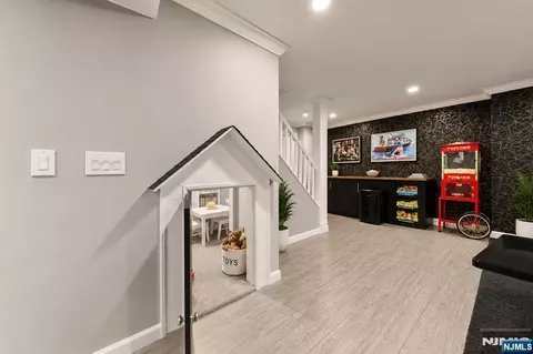 Entry Way - 5 Gates Pl, Wayne, NJ 07470 photo 6 of 6