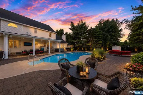 Exterior - 5 Gates Pl, Wayne, NJ 07470 photo 7 of 8