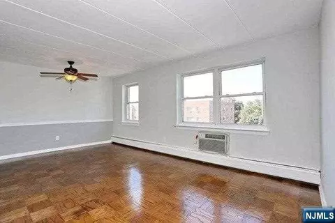 Living - 25 Jefferson St #6D, Hackensack, NJ 07601 photo 2 of 8