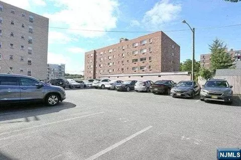 Exterior - 25 Jefferson St #6D, Hackensack, NJ 07601 photo 1 of 2