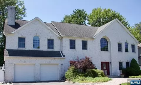 43 Cleveland Ave, East Hanover, NJ 07936