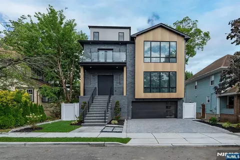 10 Williams Ter, Cliffside Park, NJ 07010