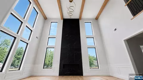 Living - 295 Georgian Dr, Paramus, NJ 07652 photo 1 of 2