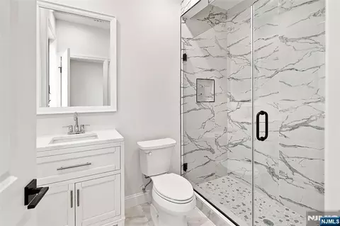 Bath - 295 Georgian Dr, Paramus, NJ 07652 photo 7 of 9