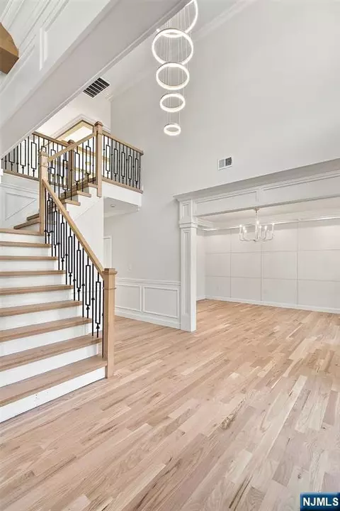 Entry Way - 295 Georgian Dr, Paramus, NJ 07652 photo 2 of 9
