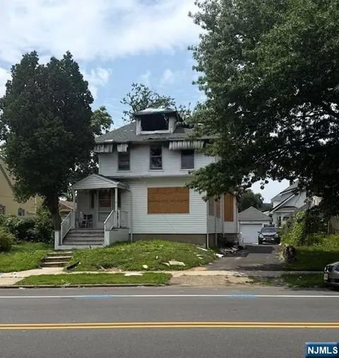71-73 Totowa Ave, Paterson, NJ 07502