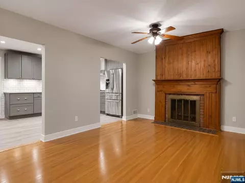 19 W Park Ave, Park Ridge, NJ 07656