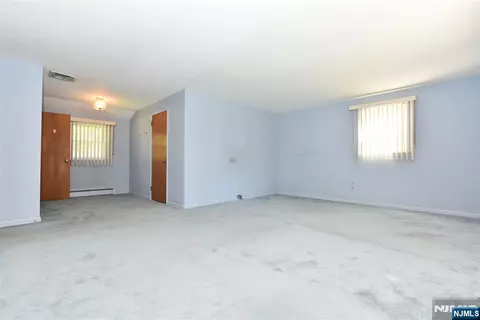 Living - 317 Mckinley Blvd, Paramus, NJ 07652 photo 9 of 9