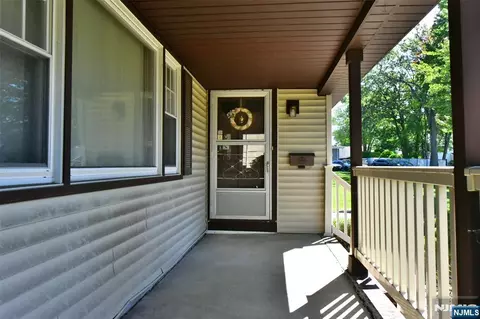 Exterior - 317 Mckinley Blvd, Paramus, NJ 07652 photo 4 of 10