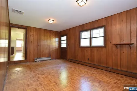 Living - 317 Mckinley Blvd, Paramus, NJ 07652 photo 7 of 9