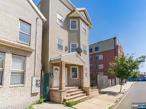524 Mulberry St, Newark, NJ 07114