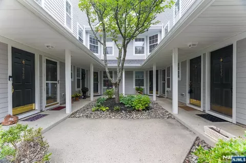 1234 Richmond Rd, Mahwah, NJ 07430
