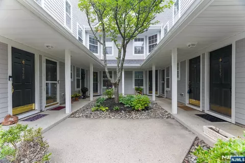 1234 Richmond Rd, Mahwah, NJ 07430