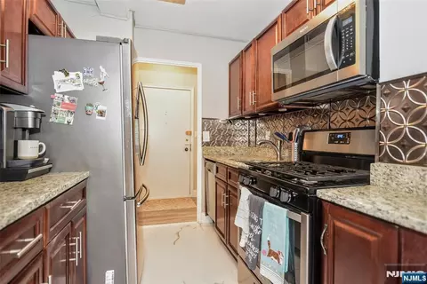 Kitchen - 25 Grand Ave #2J, Hackensack, NJ 07601 photo 1 of 6