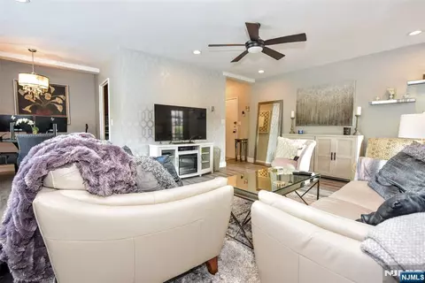 Living - 25 Grand Ave #2J, Hackensack, NJ 07601 photo 4 of 4