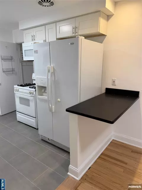 Kitchen - 36 Morningside Ave, Cresskill, NJ 07626 photo 2 of 5
