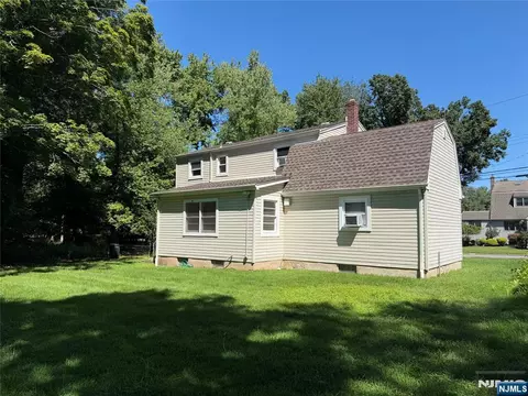 Exterior - 36 Morningside Ave, Cresskill, NJ 07626 photo 2 of 3