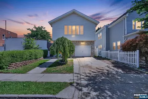 81 Home Pl, Lodi, NJ 07644