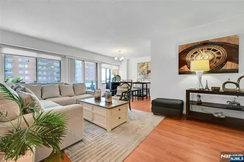 Living - 125 Prospect Ave #11G, Hackensack, NJ 07601 photo 1 of 5