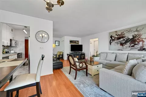 Living - 125 Prospect Ave #11G, Hackensack, NJ 07601 photo 4 of 5