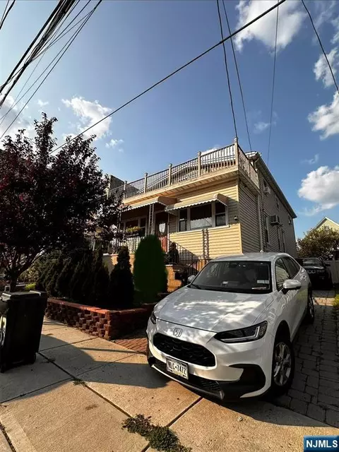 263 Morningside Ave, Cliffside Park, NJ 07010