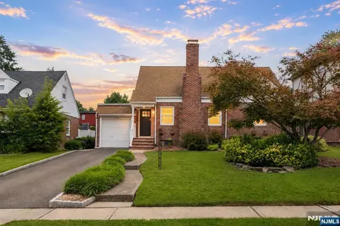 4-29 Summit Ave, Fair Lawn, NJ 07410