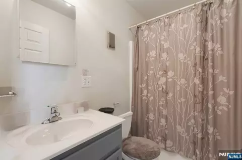 Bath - 14 Summit Ct, Hackensack, NJ 07601 photo 1 of 1