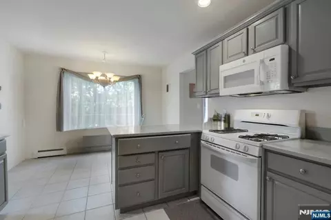 Kitchen - 14 Summit Ct, Hackensack, NJ 07601 photo 4 of 5