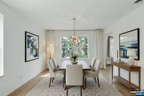 Dining - 14 Summit Ct, Hackensack, NJ 07601 photo 1 of 2