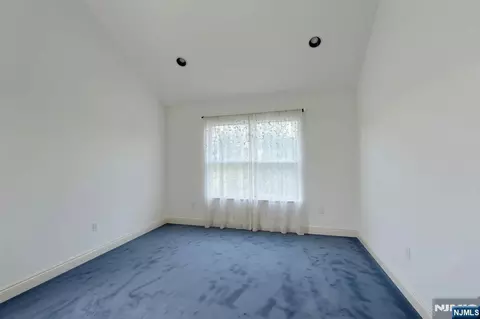 Bedroom - 14 Summit Ct, Hackensack, NJ 07601 photo 2 of 10