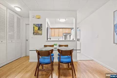 Dining - 33 Poplar Ave #8, Hackensack, NJ 07601 photo 1 of 2
