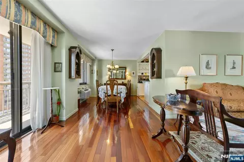 Dining - 151 Prospect Ave #9D, Hackensack, NJ 07601 photo 1 of 4